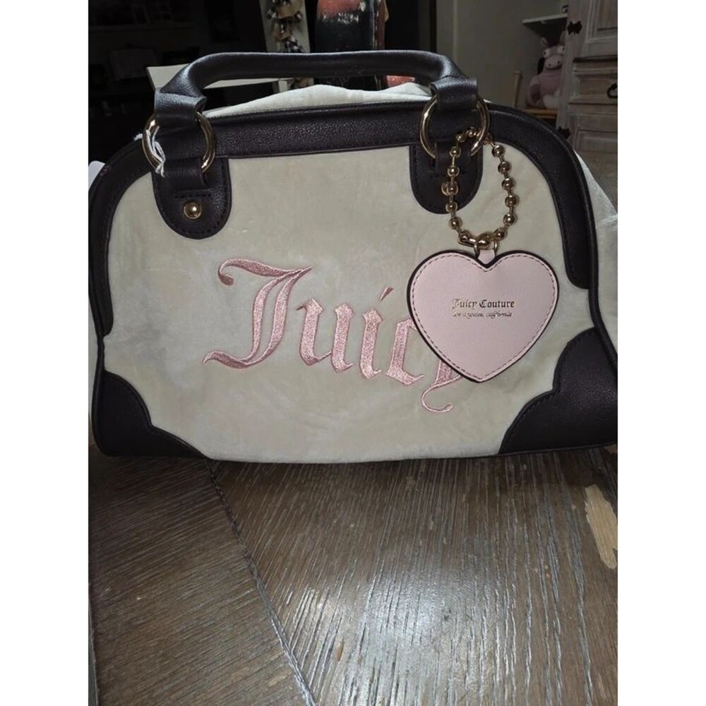 Juicy couture super soft purse